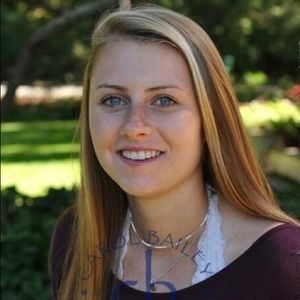 Meet your Posher, Chandlee